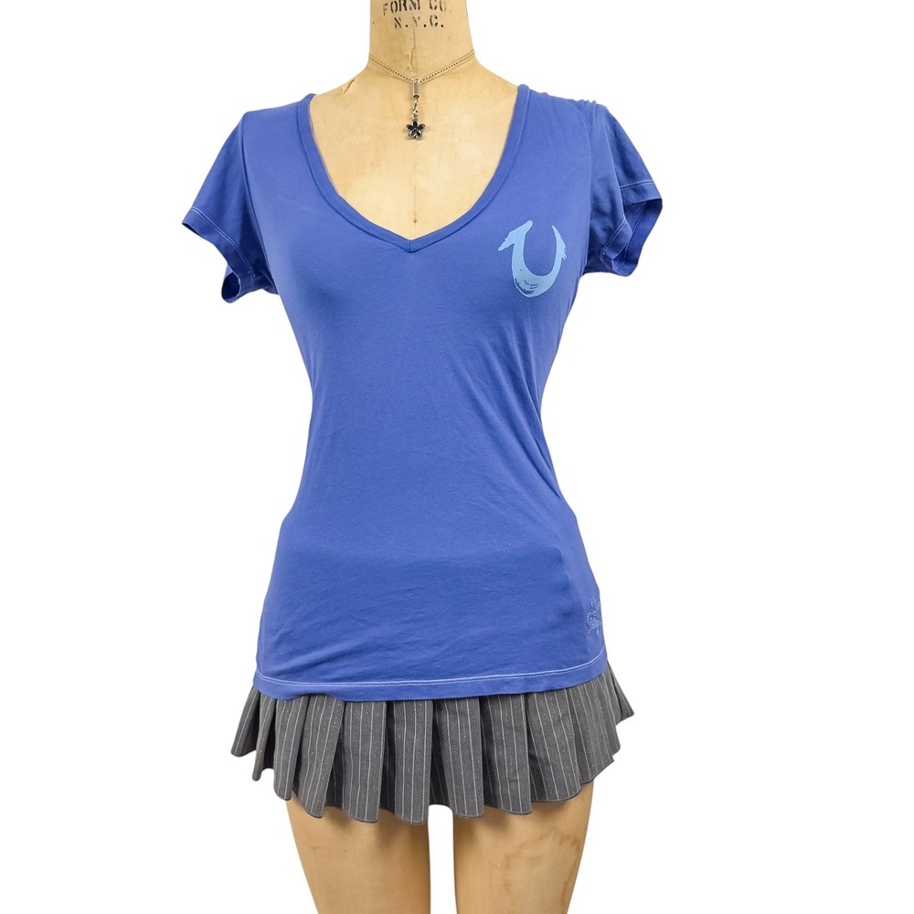 True Religion Y2K Blue Tee V Neck Top Embroidered Logo Streetwear M